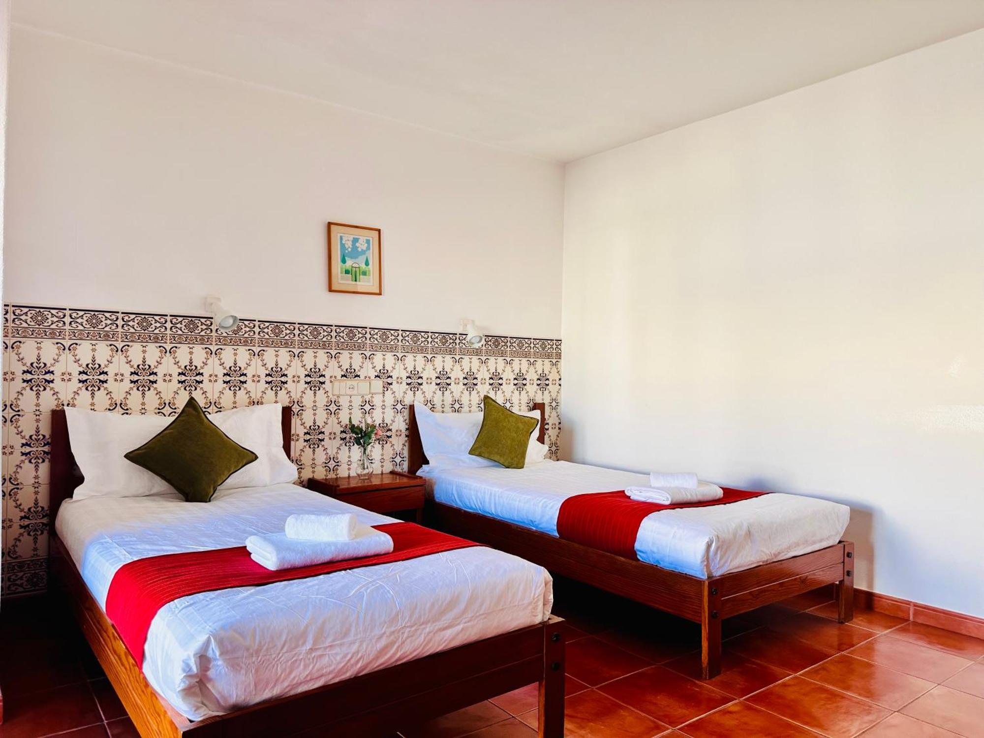 Vila Bela Hotel อัลบูเฟรา ภายนอก รูปภาพ