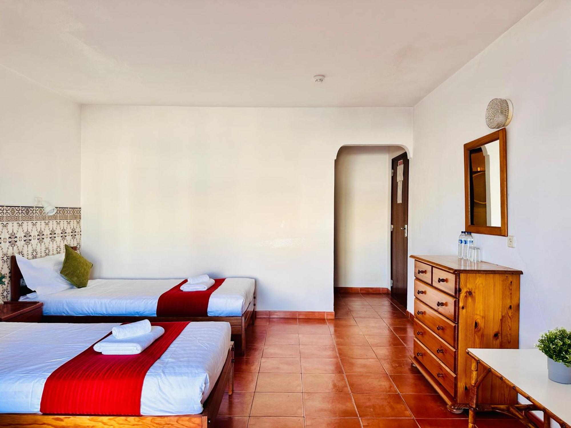 Vila Bela Hotel อัลบูเฟรา ภายนอก รูปภาพ