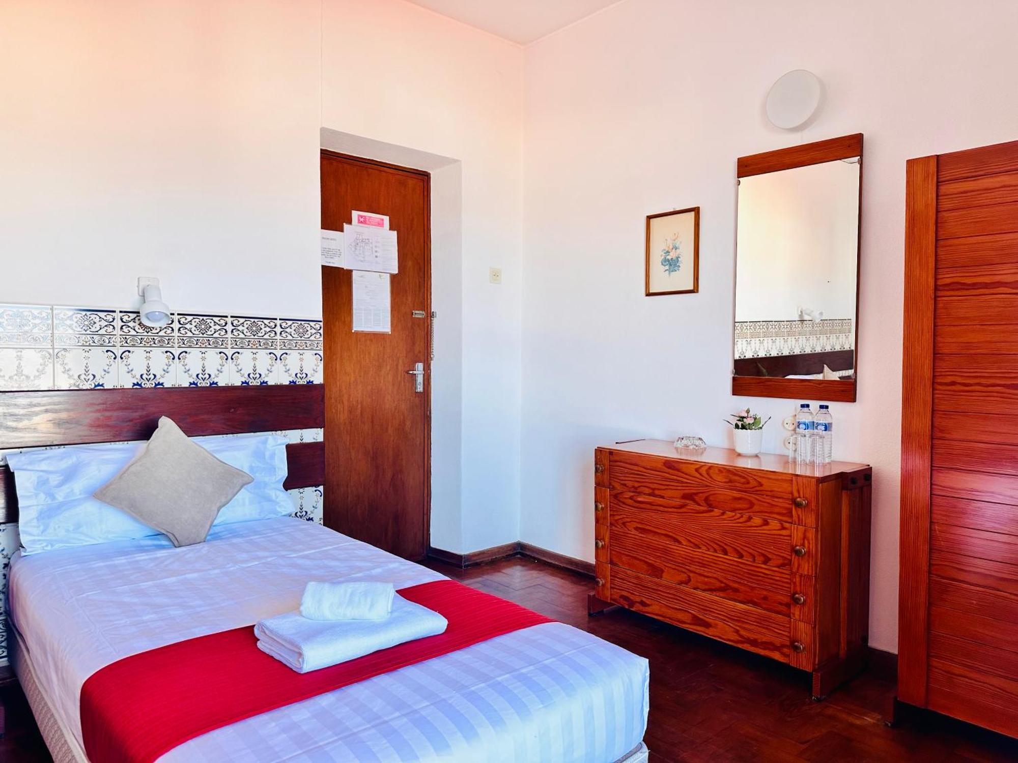 Vila Bela Hotel อัลบูเฟรา ภายนอก รูปภาพ